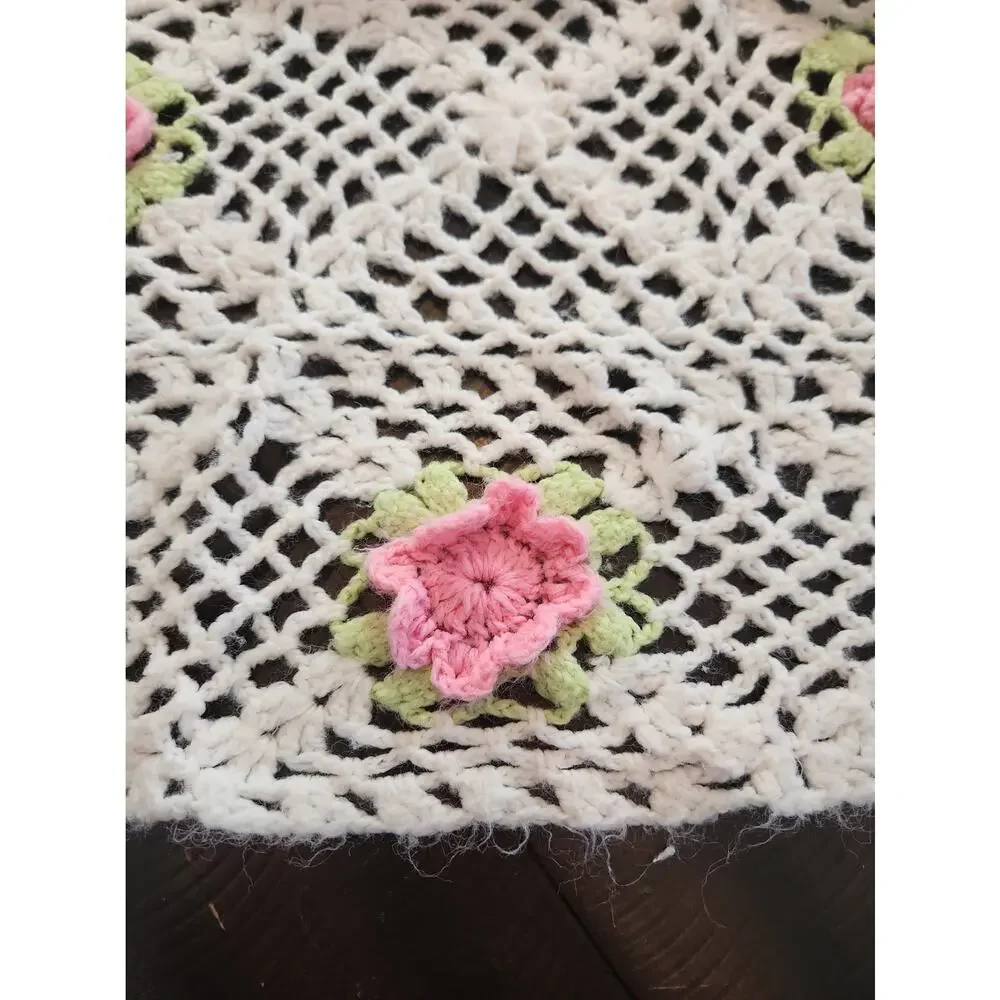 Vintage Handmade Crochet Afghan Bedspread 55x100 Pink 3D Roses Ivory Fringe